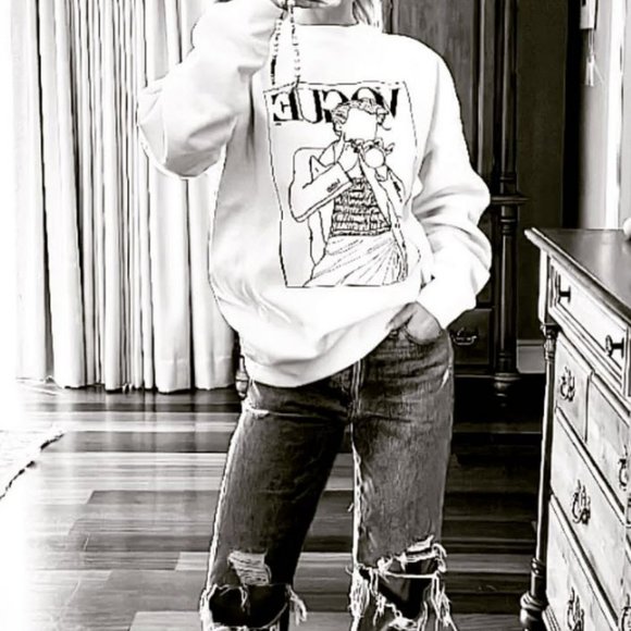 Harry Styles VOGUE Crewneck - Picture 2 of 2